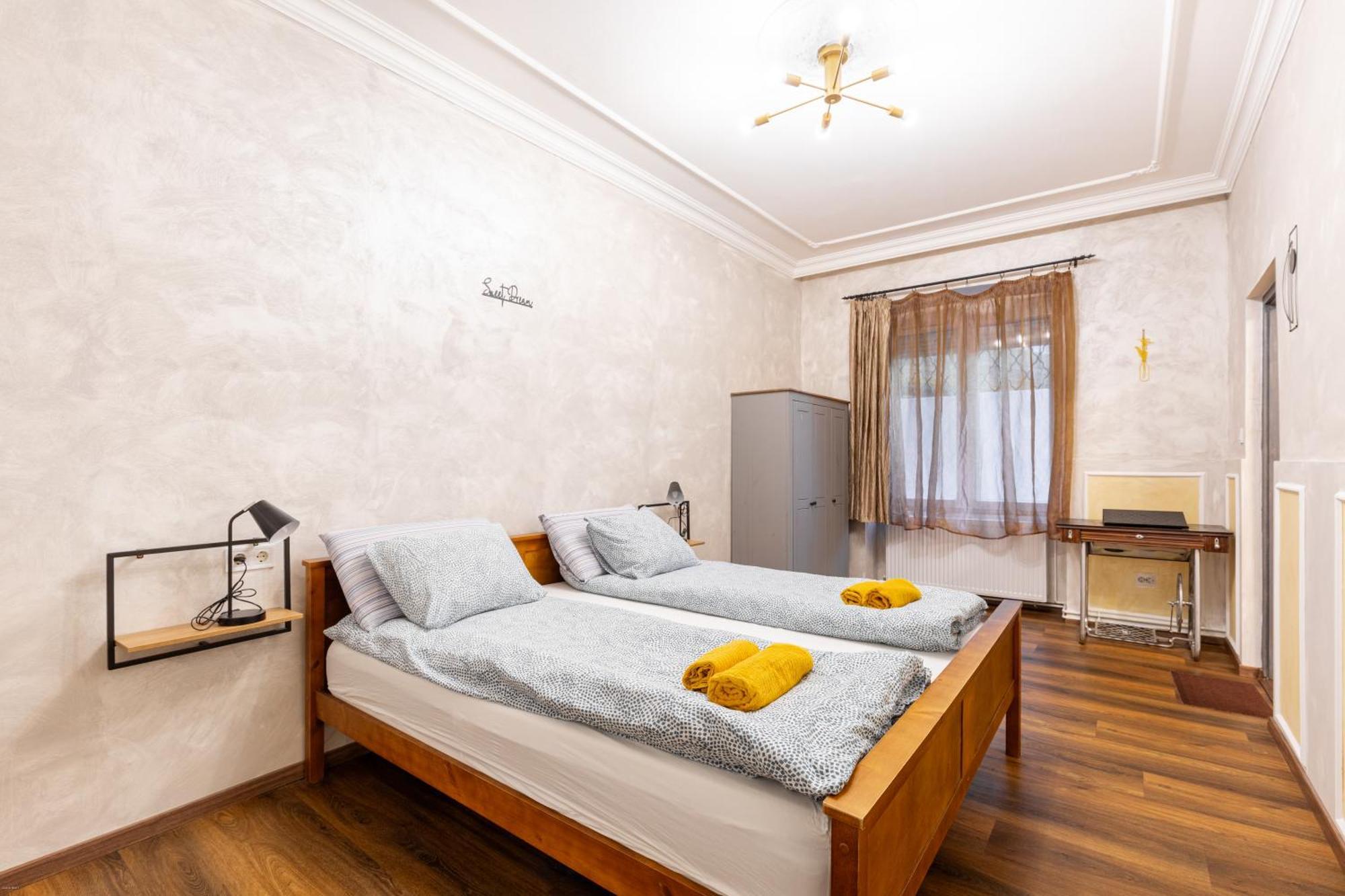 Mari&Emi Flat In Corvin Apartman Budapest Kültér fotó