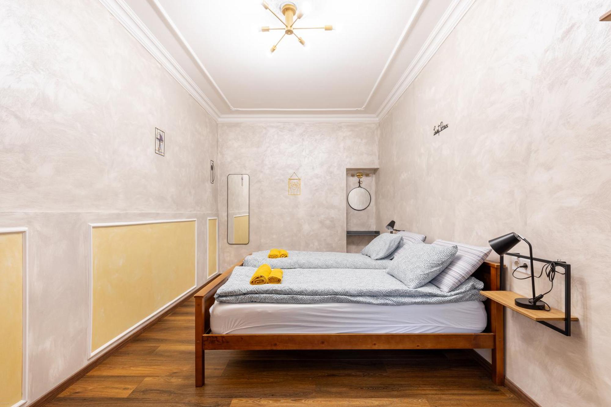 Mari&Emi Flat In Corvin Apartman Budapest Kültér fotó