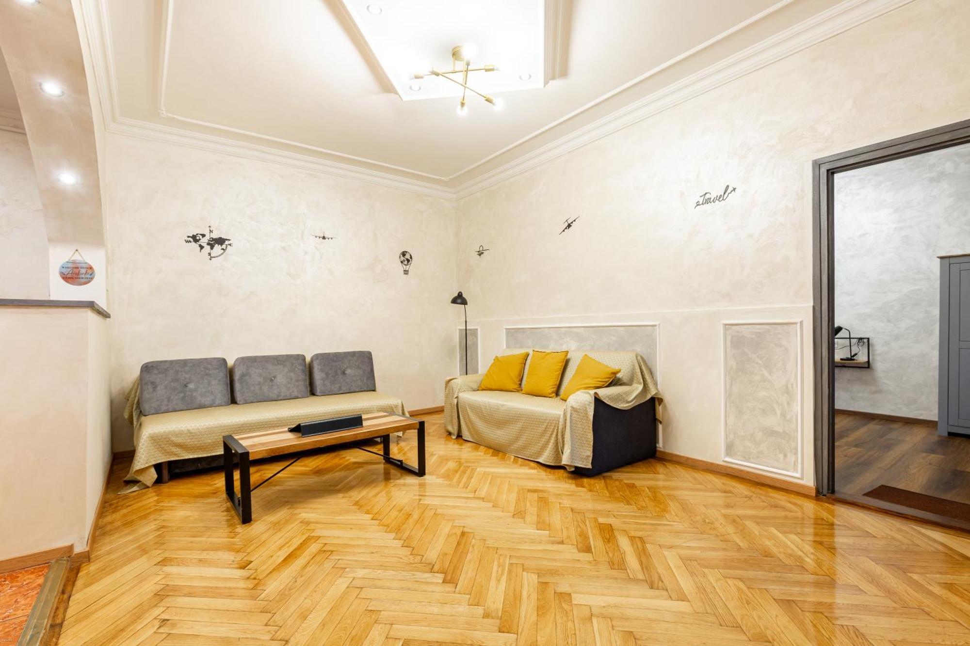 Mari&Emi Flat In Corvin Apartman Budapest Kültér fotó