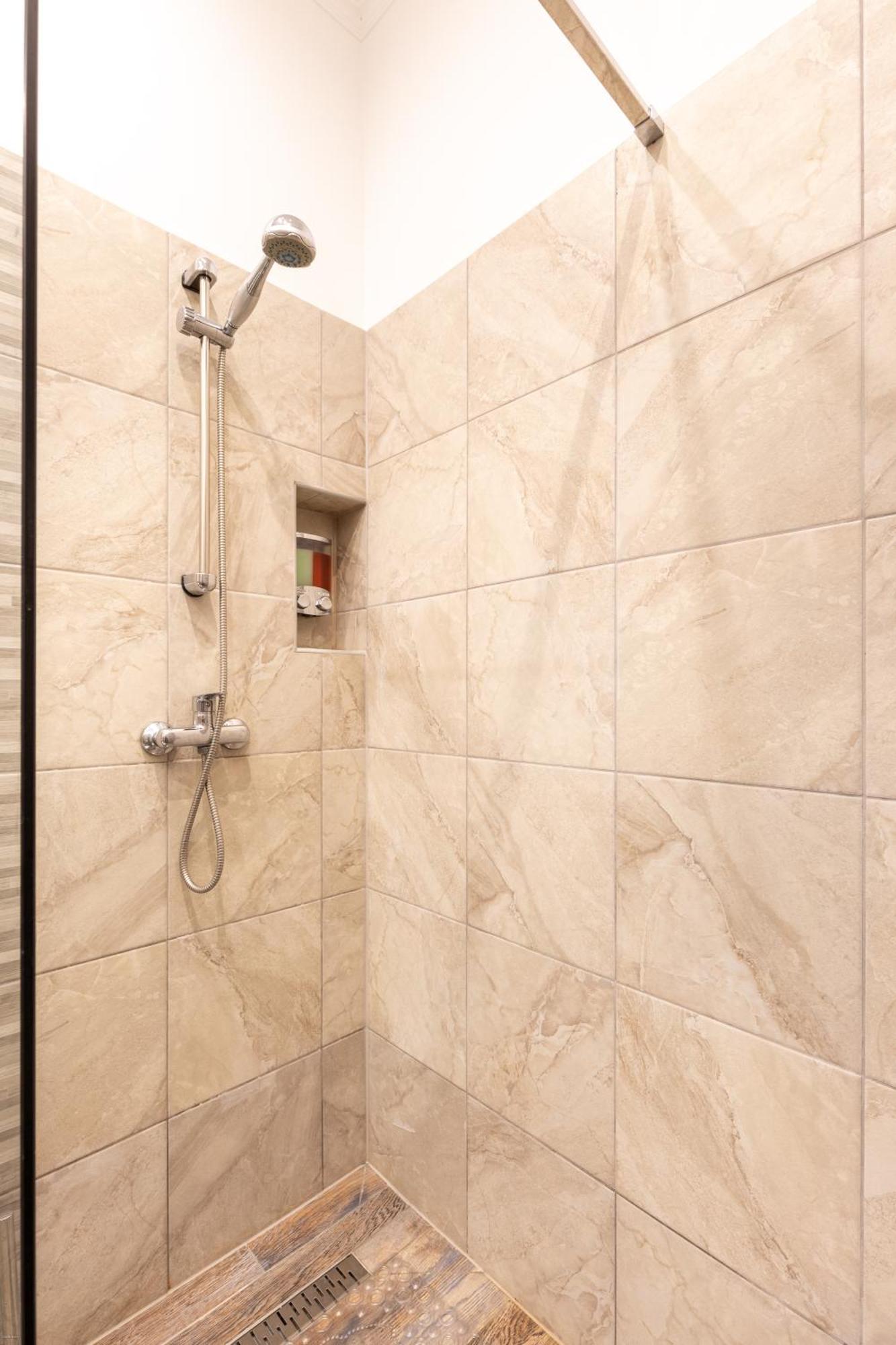 Mari&Emi Flat In Corvin Apartman Budapest Kültér fotó